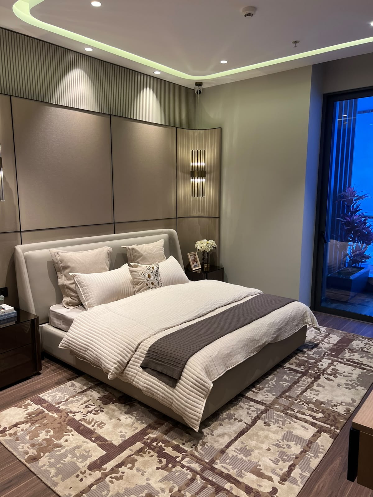 4 BHK Apartment in Sector 56, gurugram — photo 2