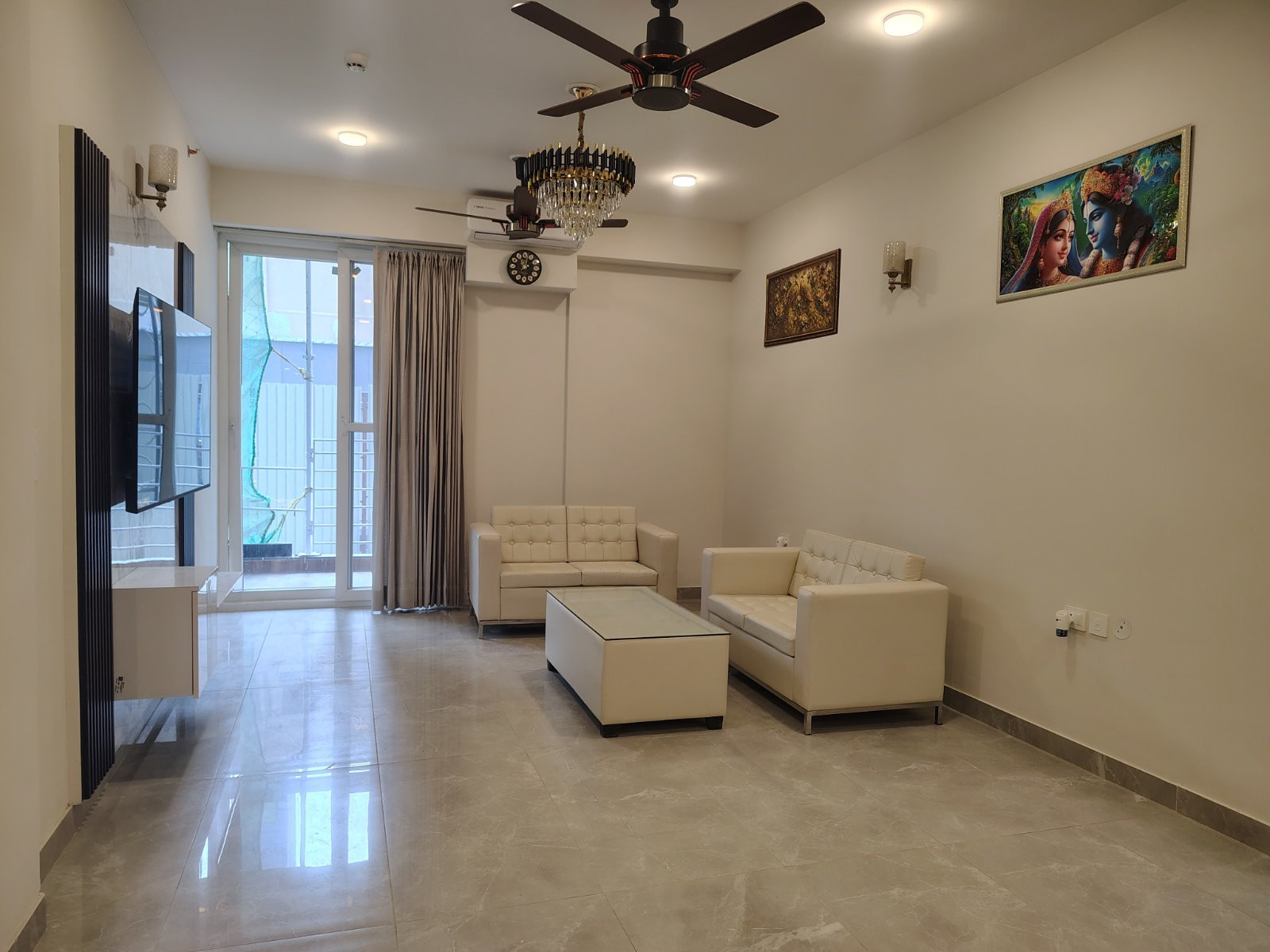 3 BHK Apartment in Sector 4, Greater Noida — photo 8