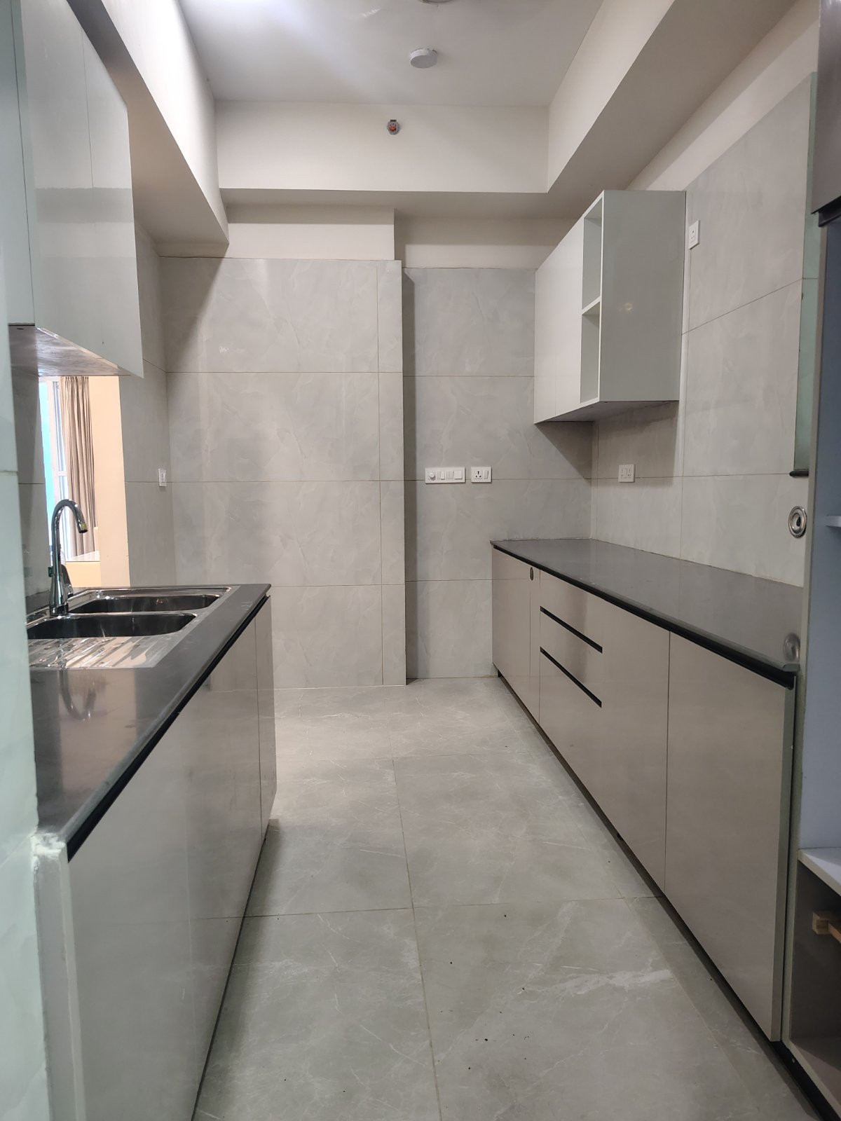 3 BHK Apartment in Sector 4, Greater Noida — photo 7