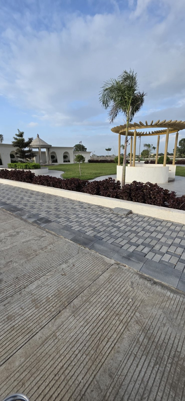 Residential plot in Indore — photo 3