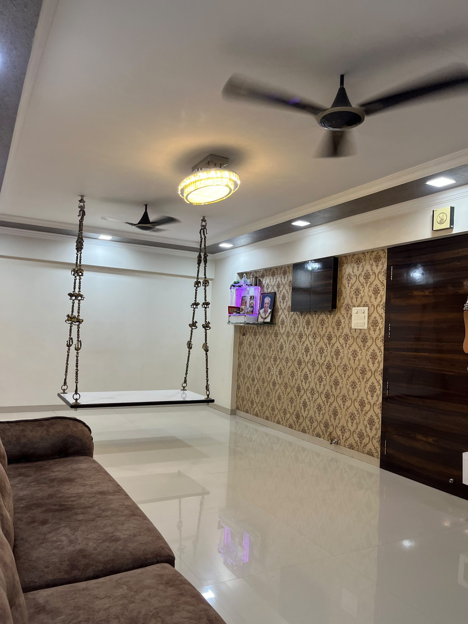 Apartment in Umargam — hero photo