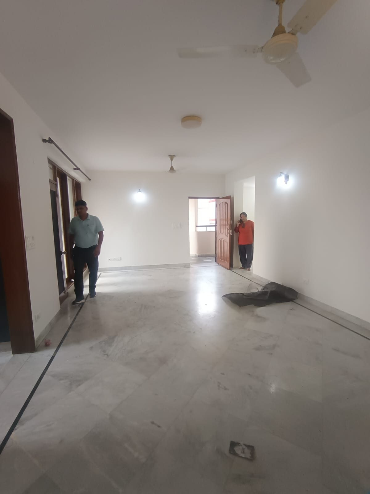 Apartment in Sector 43, gurugram — hero photo