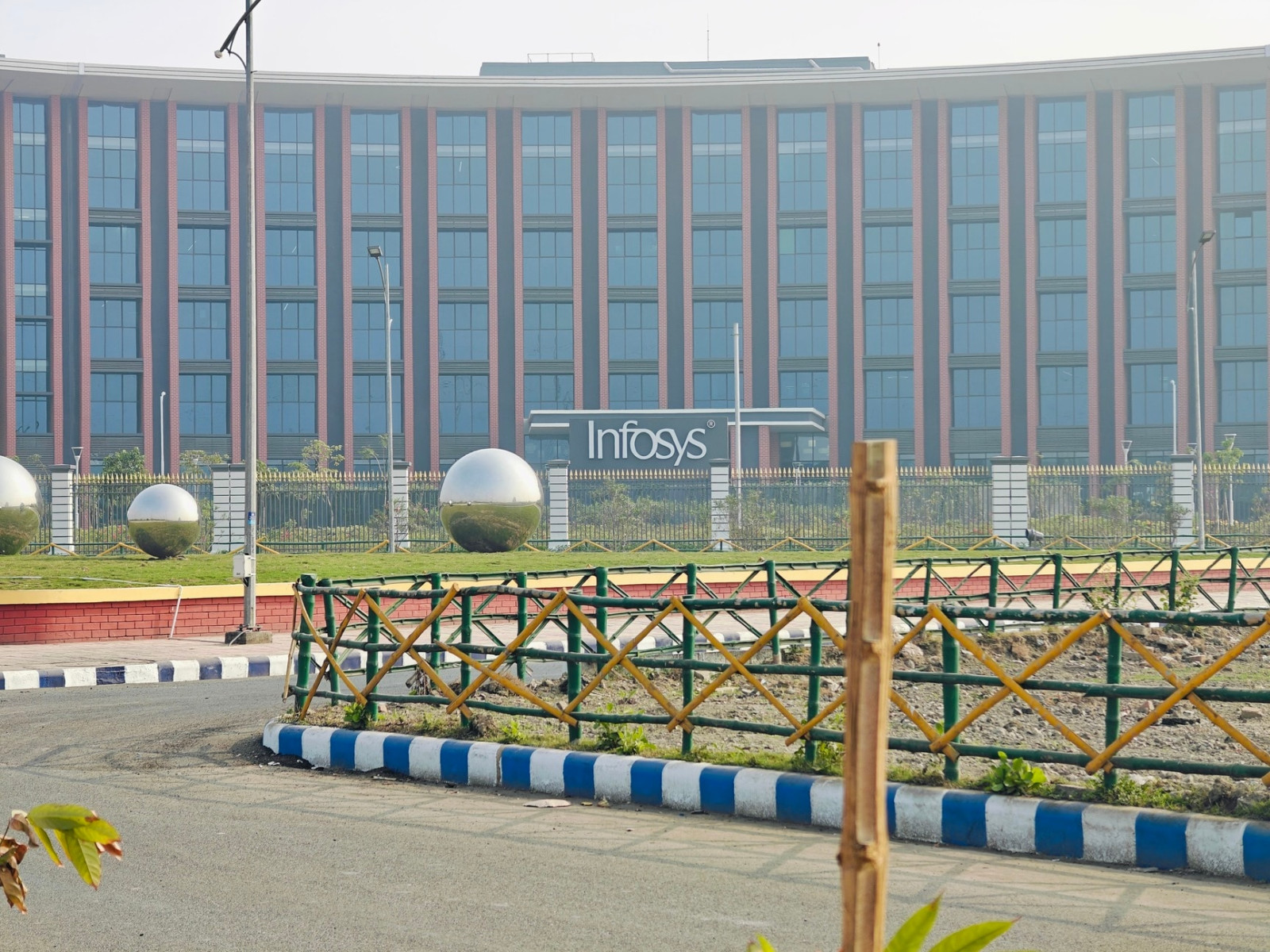 Mixed-use plot in Newtown, Kolkata — photo 2