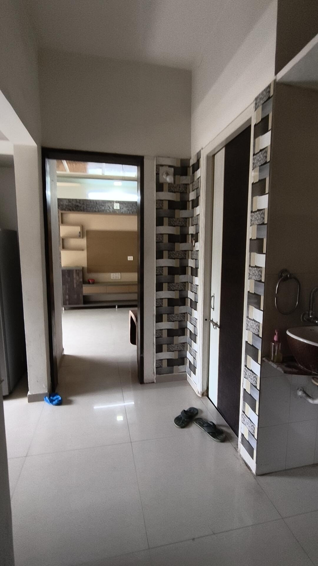 2 BHK Apartment for rent in Kudasan, Gandhinagar