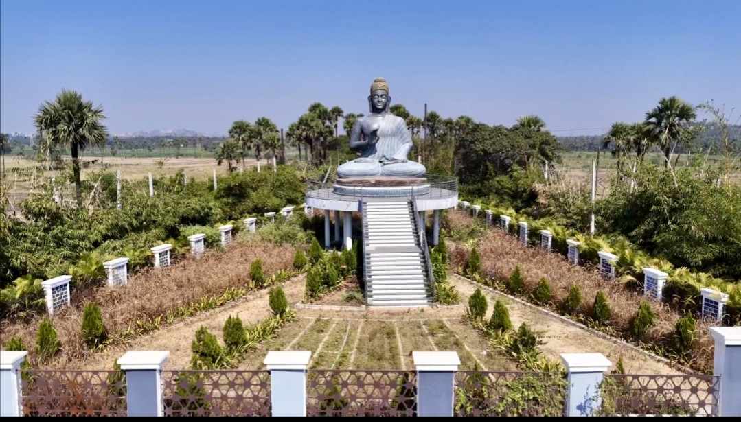 BUDDHA STATUE