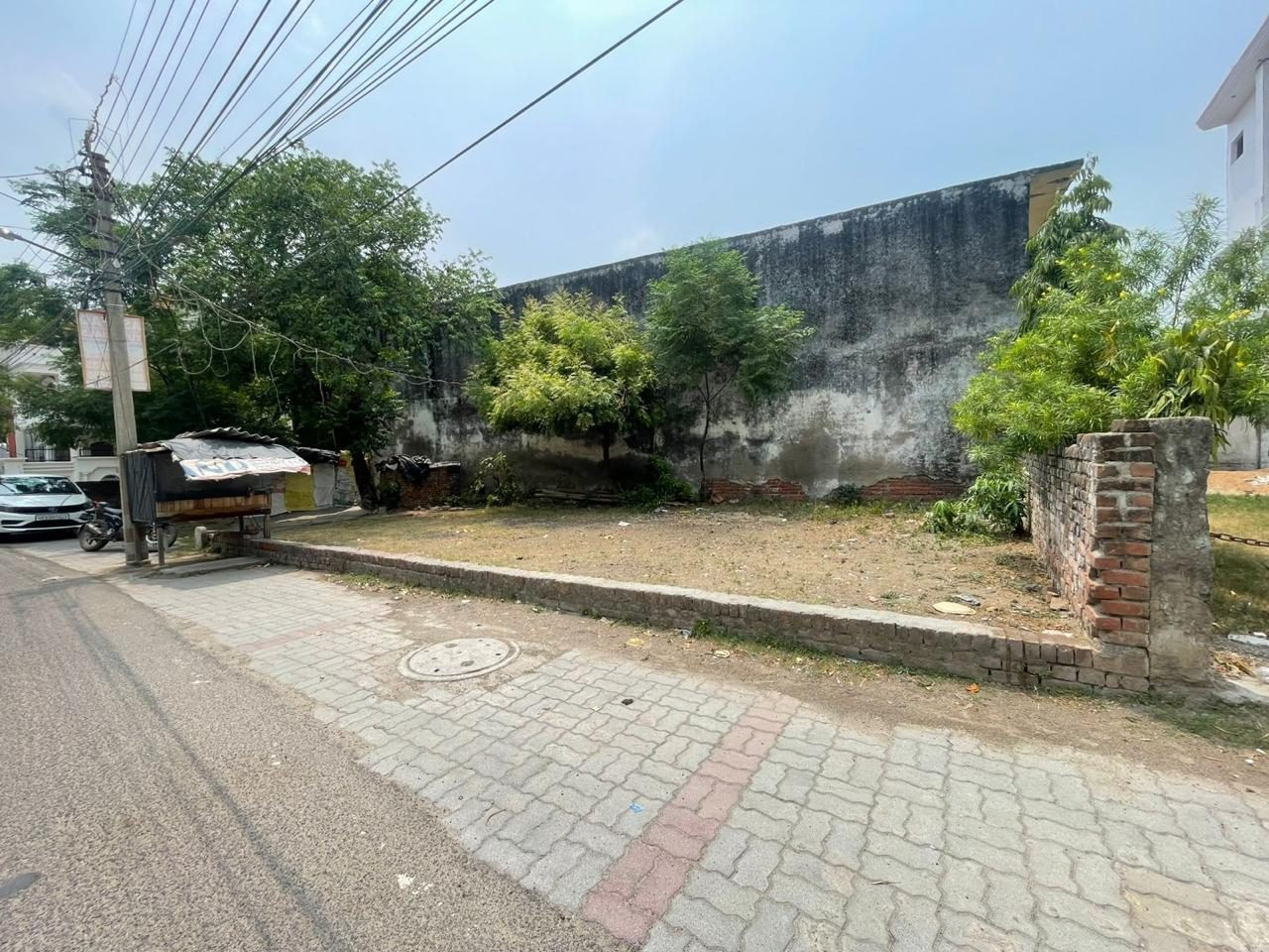 Residential plot in Vikas Nagar, Lucknow — hero photo
