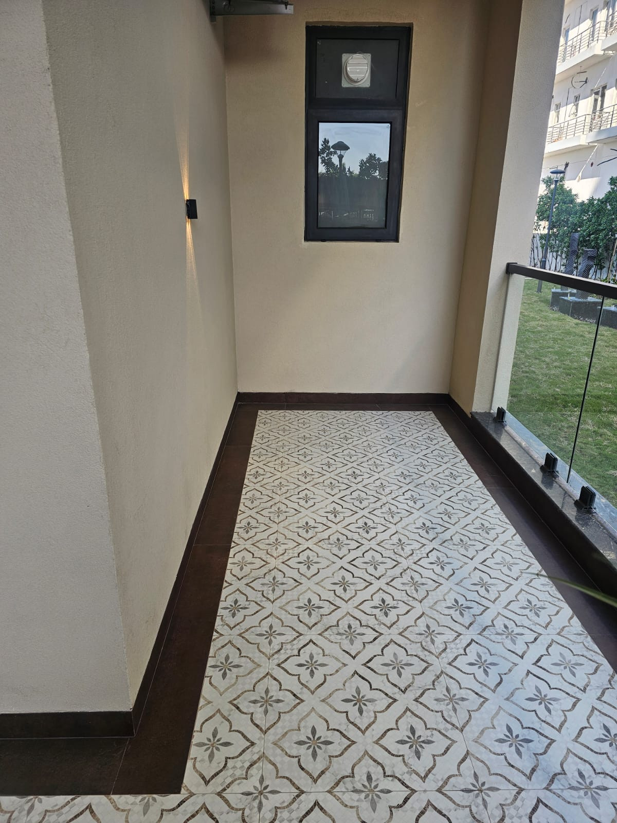 3 BHK Apartment in Zirakpur, Mohali — photo 8
