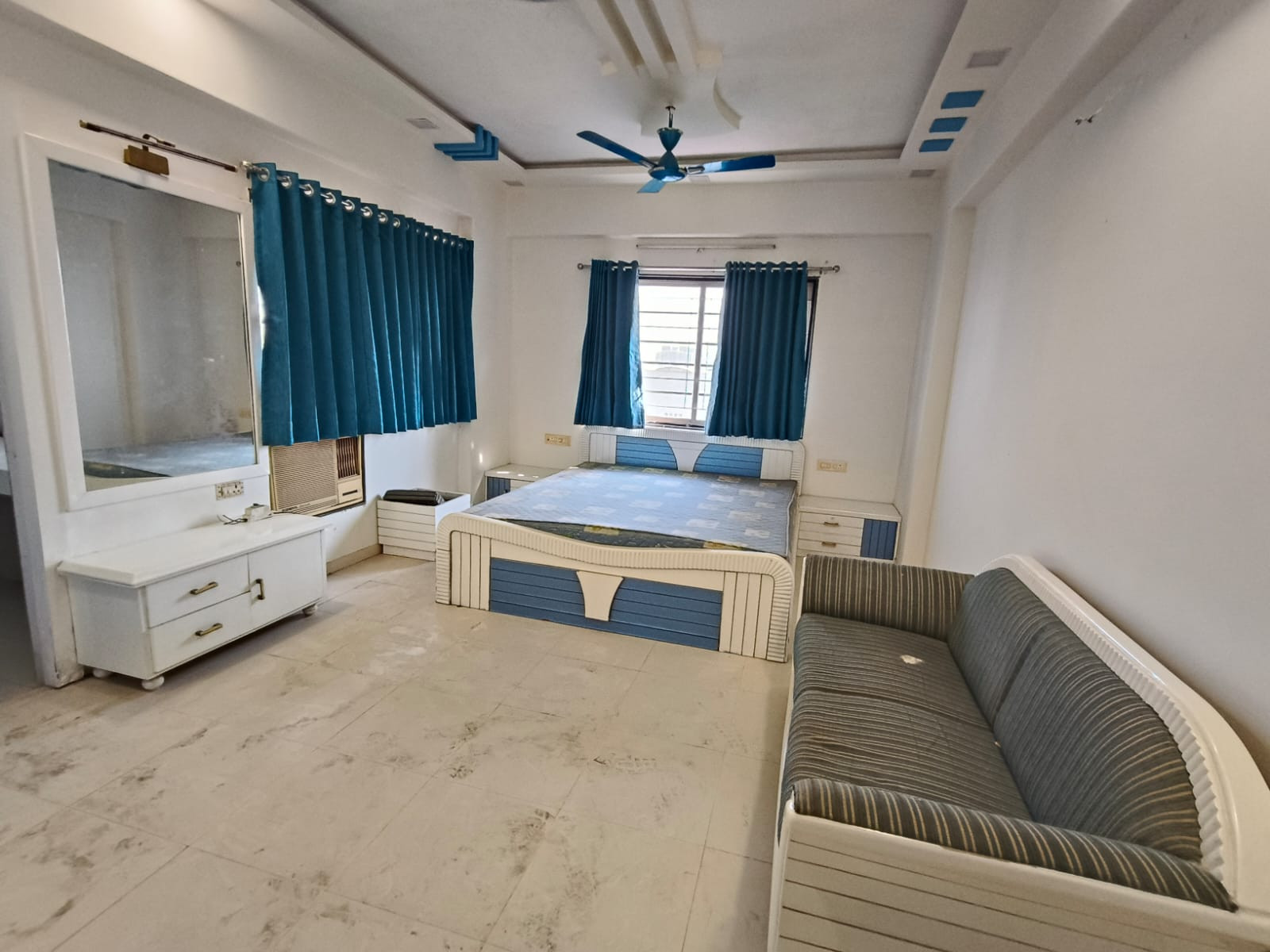 3 BHK Apartment in Prahlad Nagar, Ahmedabad — photo 4