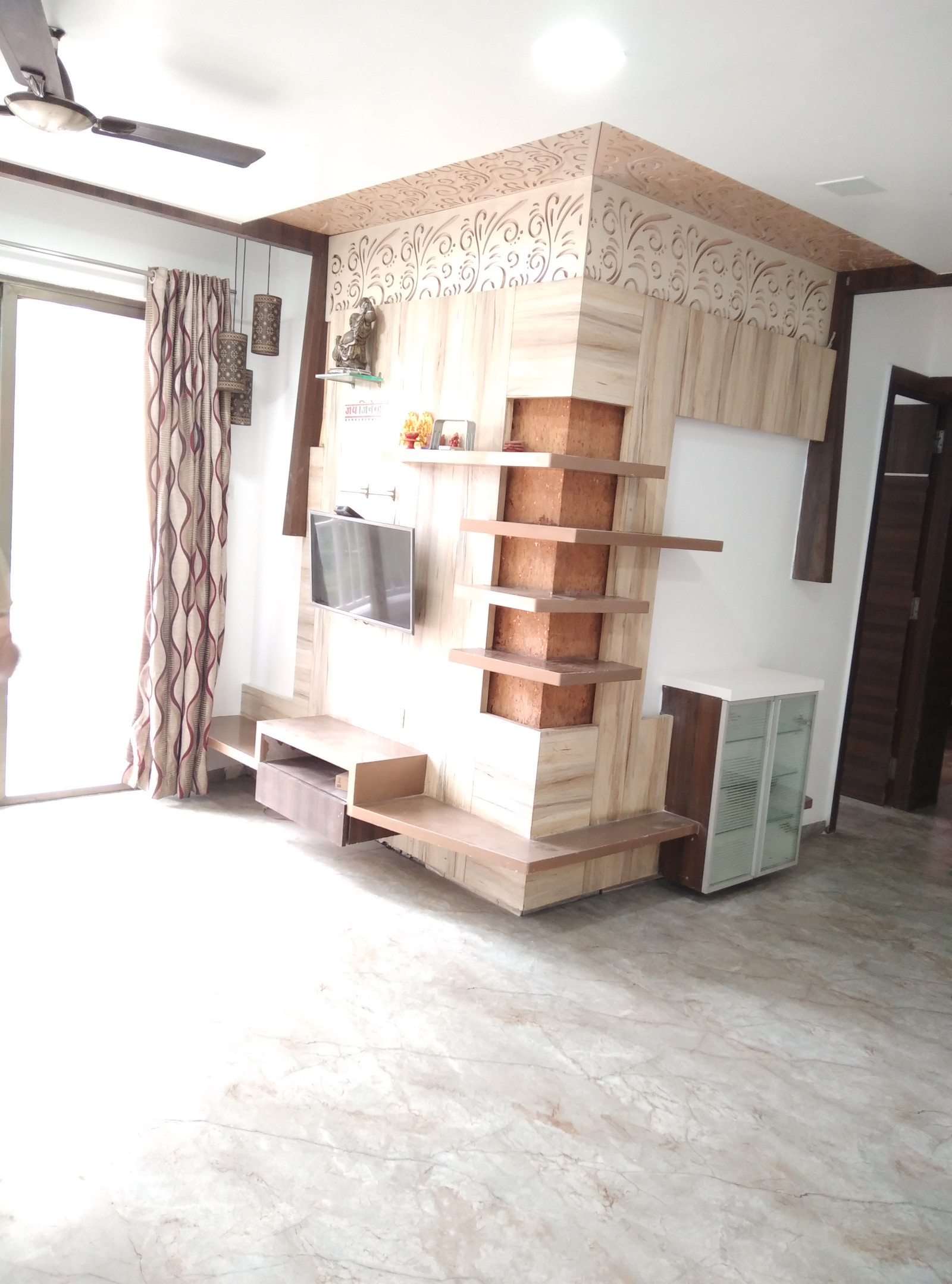 2 bhk flat on rent full furnished 
Location pathrdi fata road front 
Rent 2000…