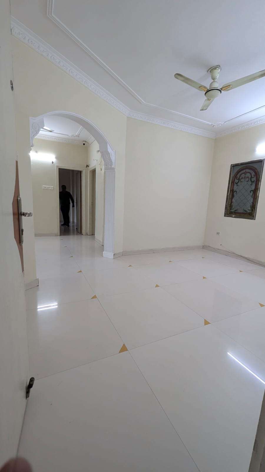 For Sale

3BHK Semi Furnished Flat

Very Prime location

Narmadapuram Road…